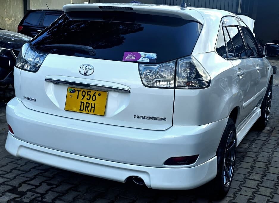 Used Toyota Harrier 2005 for Sale in Dar es Salaam