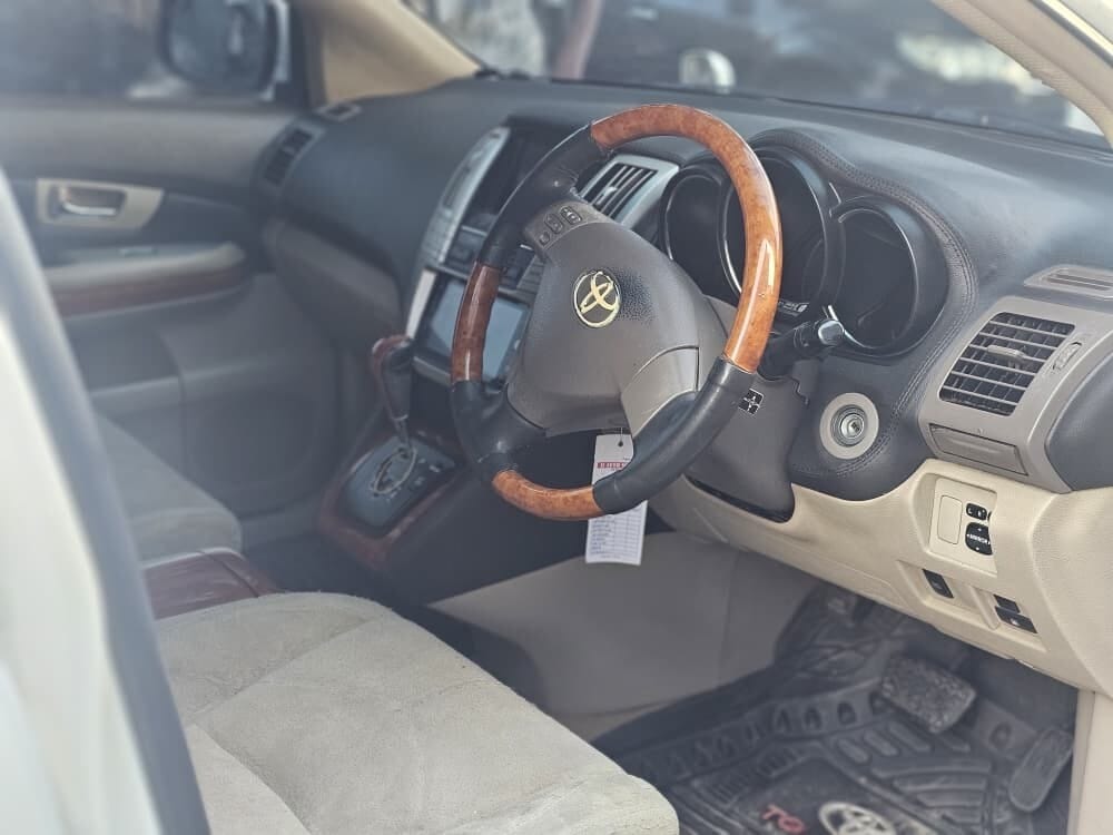 Toyota Harrier 2005 for Sale in Dar es Salaam