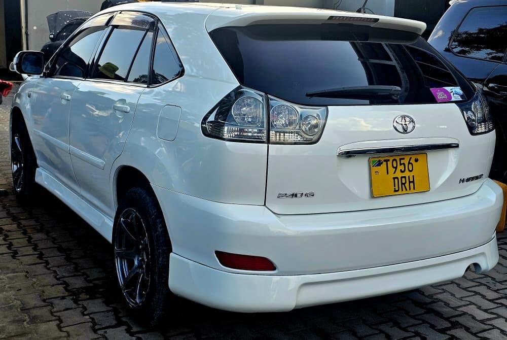 Buy Toyota Harrier 2005 for Sale in Dar es Salaam