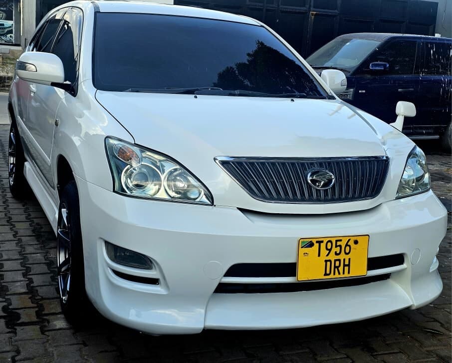 Price Of Toyota Harrier 2005 for Sale in Tanzania