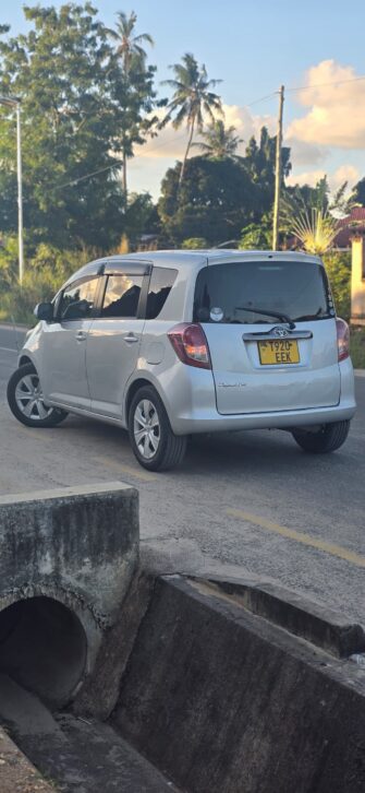 Bei Ya Toyota Ractis 2008 Sokoni Dar es Salaam Tanzania