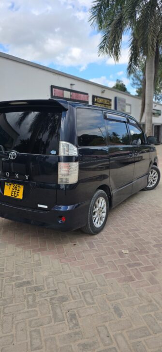 Bei Ya Toyota Noah 2005 Sokoni Dar es Salaam Tanzania