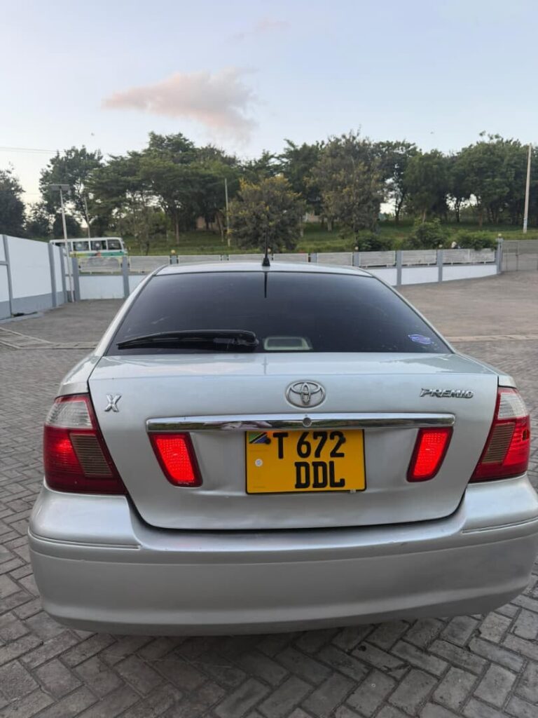 Magari Sokoni Toyota Premio ya Bei Poa 2004
