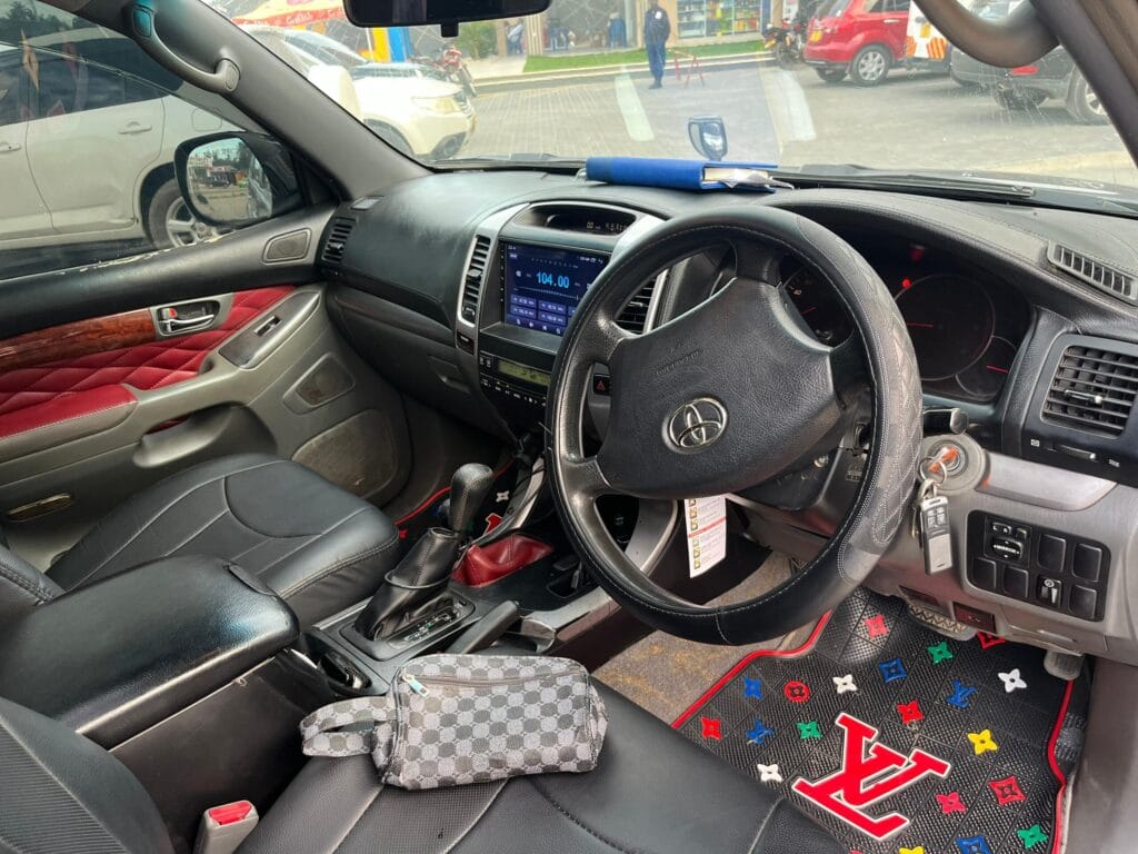 Bei ya Toyota Land Cruiser Prado 2005 Sokoni Dar es Salaam Tanzania