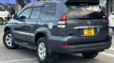 Toyota Land Cruiser Prado bei poa sokoni Dar es Salaam Tanzania