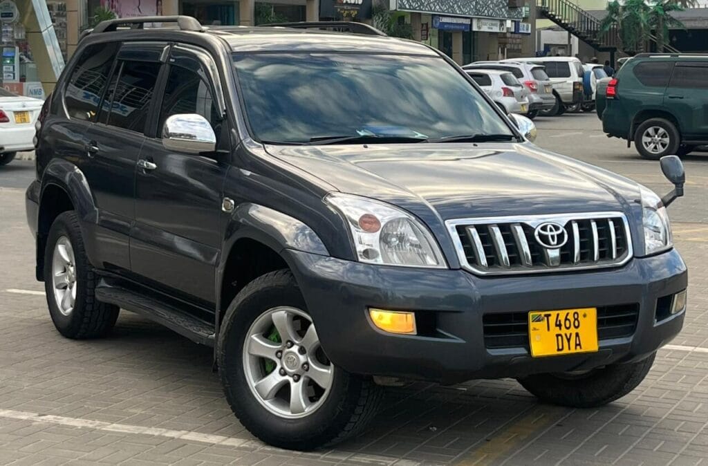 Magari Sokoni Toyota Land Cruiser Prado ya Bei Poa 2005