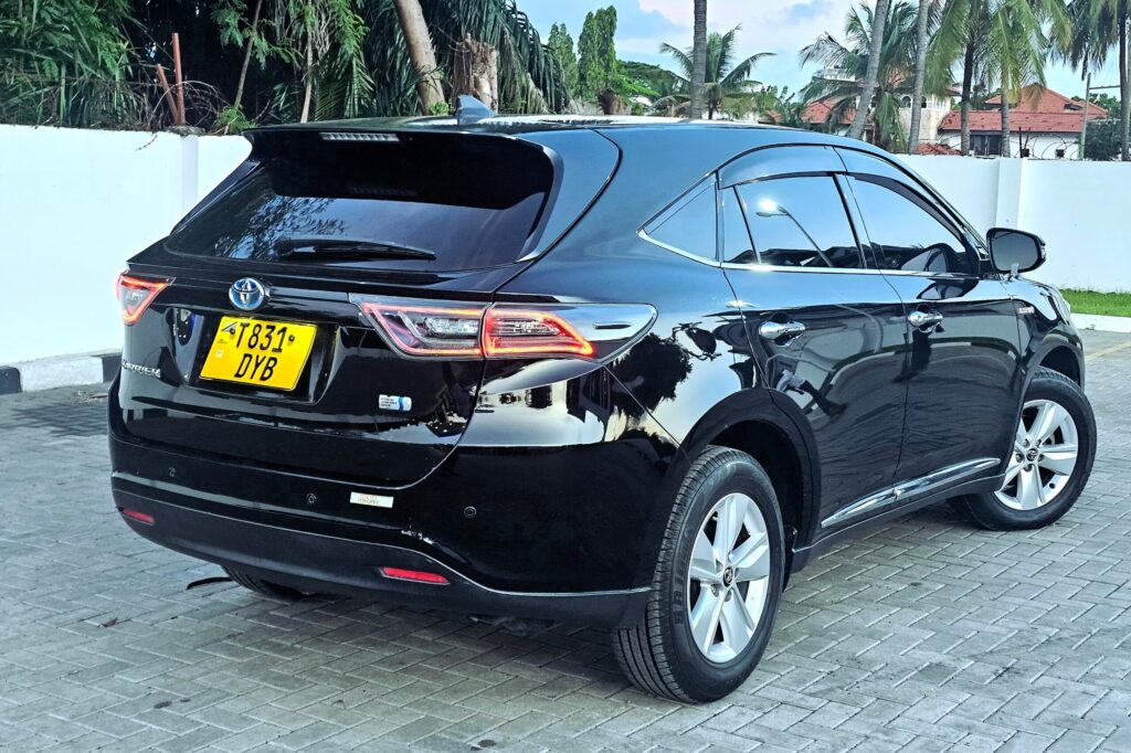 Price Toyota Harrier 2014 for Sale in Dar es Salaam