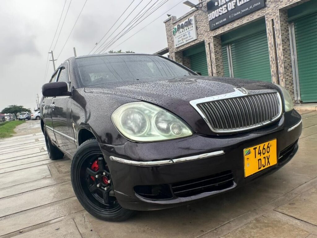 Magari Sokoni Toyota Brevis ya Bei Poa 2003