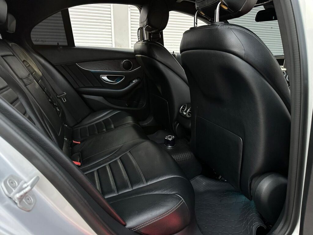 Bei ya Benz C-Class 2014 Sokoni Dar es Salaam Tanzania