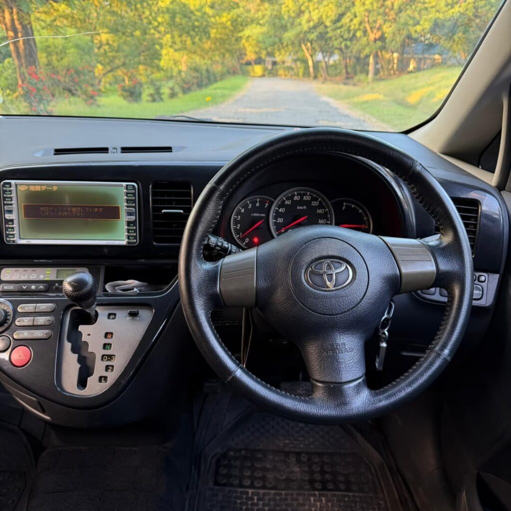 Used Toyota Wish 2005 for Sale in Dar es Salaam