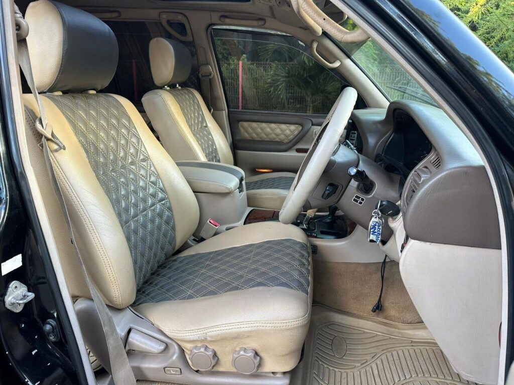 Magari Used Toyota Land Cruiser V8 2001 Dar es Salaam Tanzania