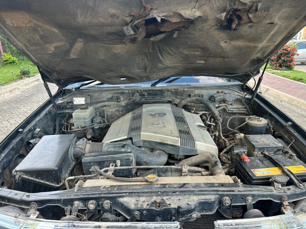 Bei ya Toyota Land Cruiser V8 2001 Sokoni Dar es Salaam Tanzania