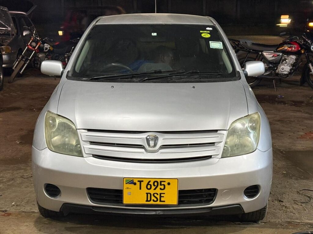 Magari IST 2006 lipo Dar es Salaam