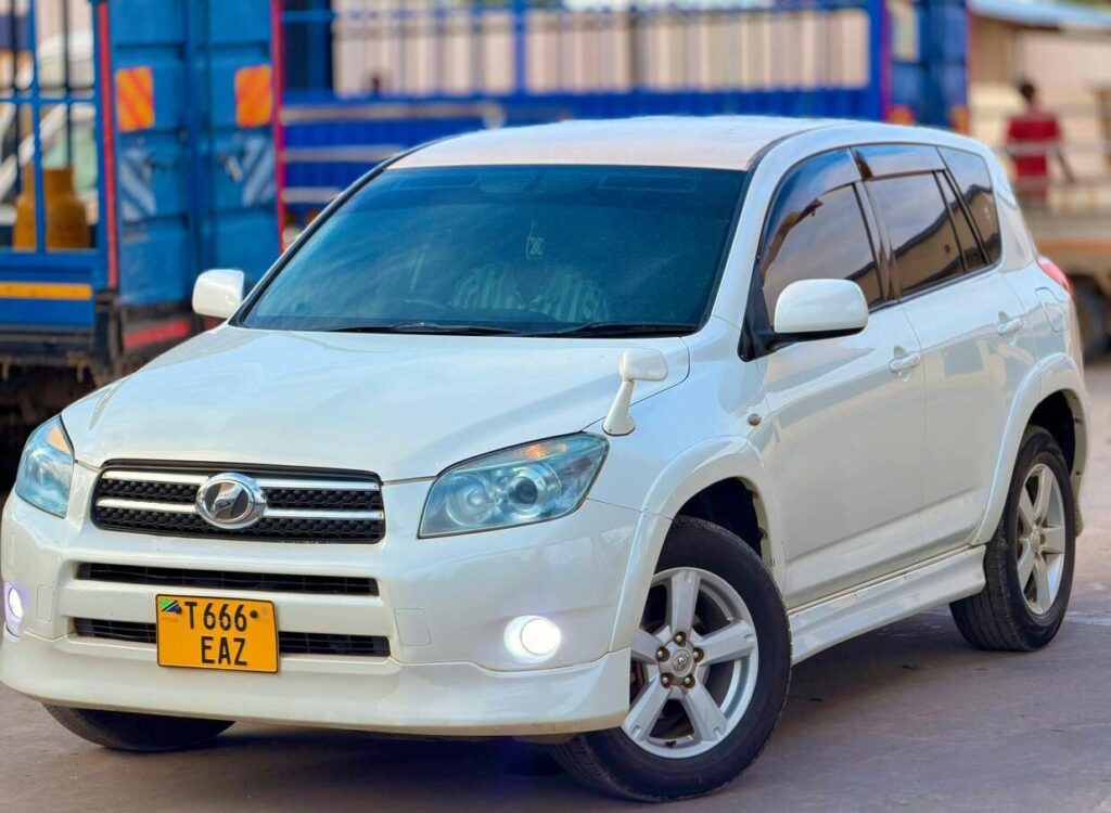 Bei ya Toyota Rav4 2008 Sokoni Dar es Salaam Tanzania