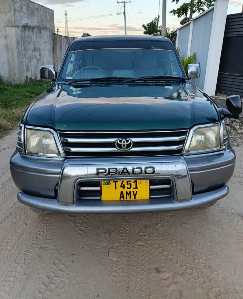 Magari Land Cruiser Prado 1998 lipo Dar es Salaam
