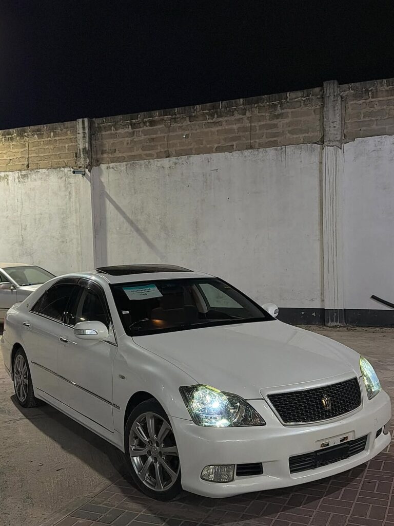 Bei ya Toyota Crown 2007 Sokoni Dar es Salaam Tanzania