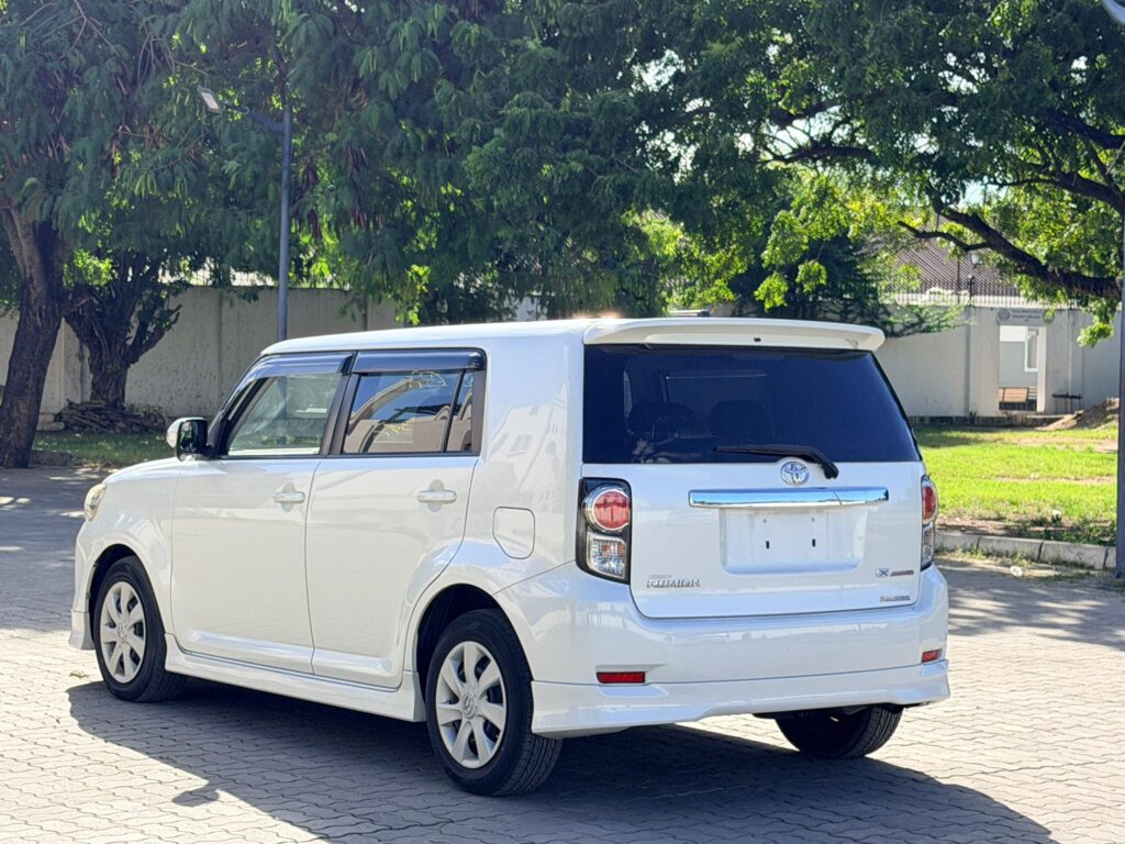 Toyota Rumion 2010 for Sale in Dar es Salaam