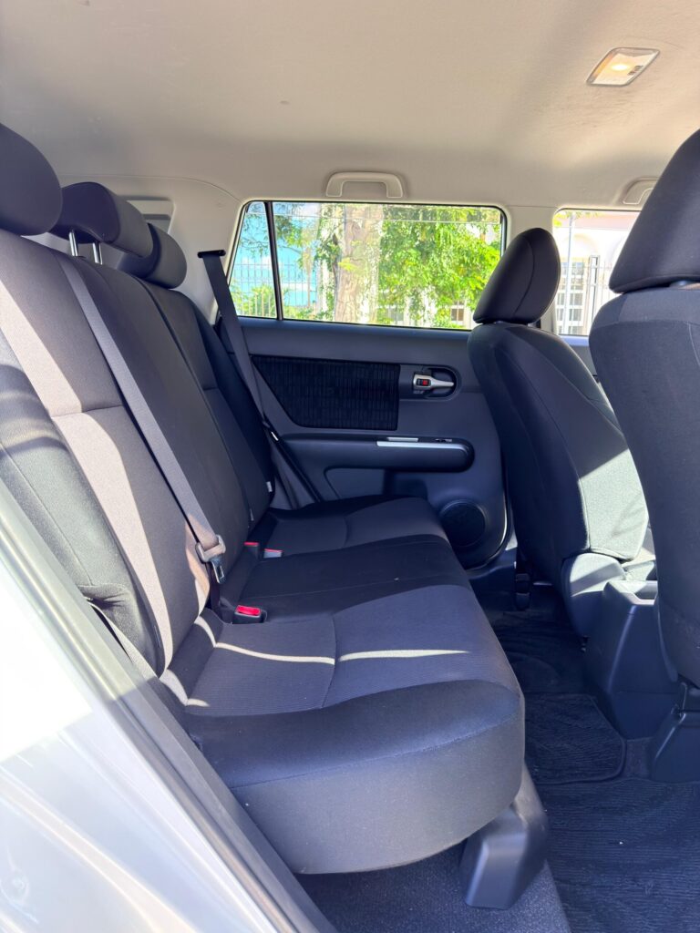 For Sale Toyota Rumion 2010 in Dar es Salaam