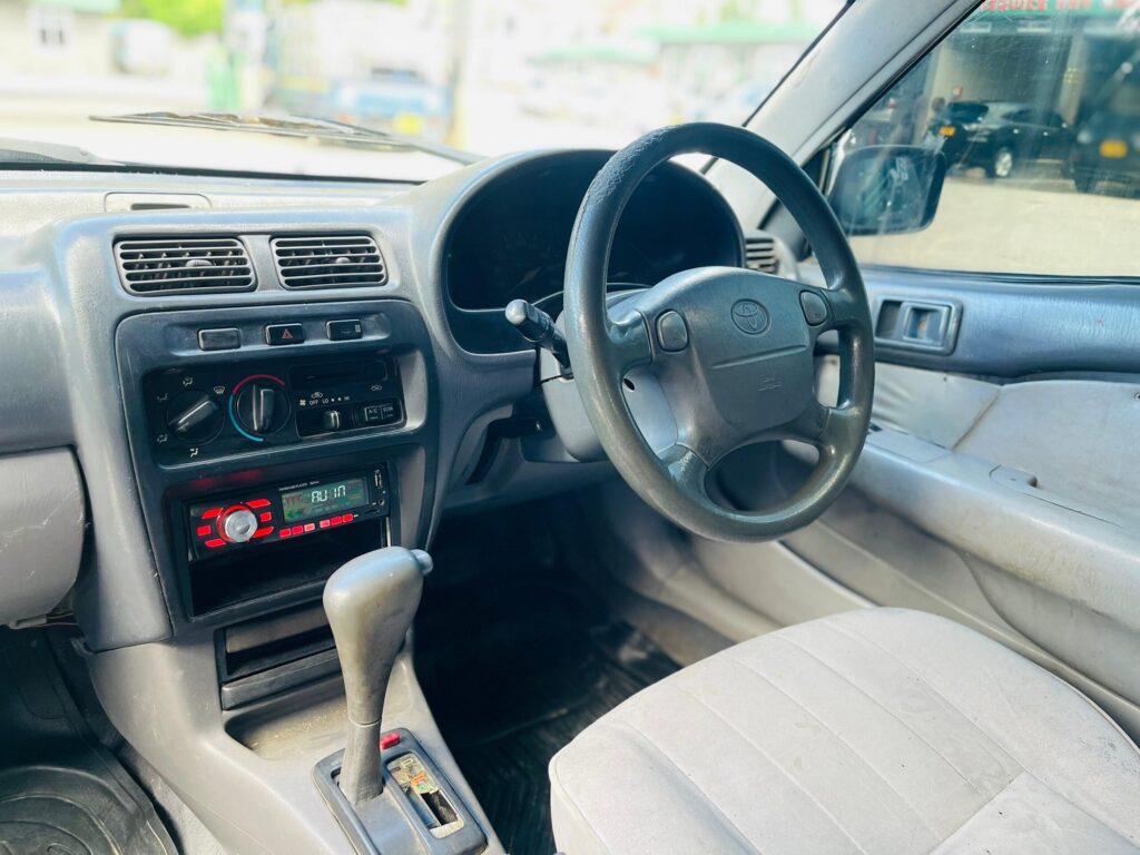 Toyota Starlet 2000 for Sale in Dar es Salaam