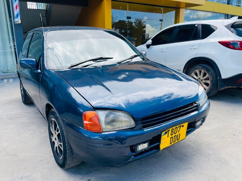 Used Toyota Starlet 2000 for Sale in Dar es Salaam