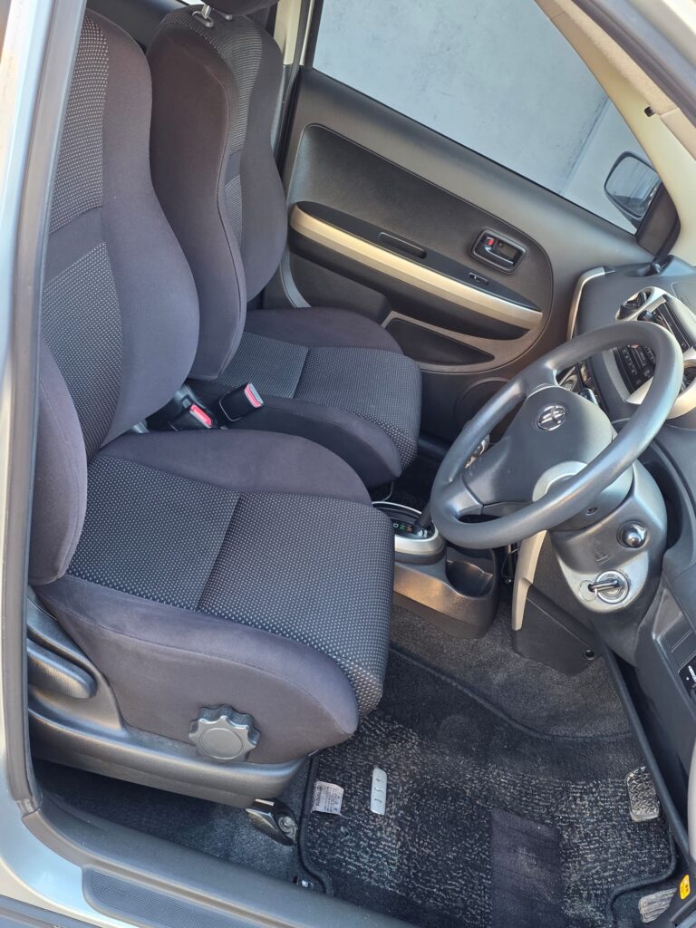 Price Toyota IST 2003 for Sale in Dar es Salaam