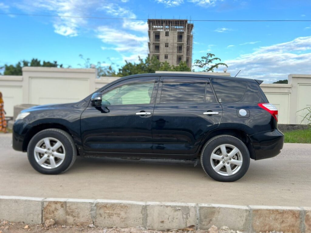 Price Of Toyota Vanguard 2009 for Sale in Tanzania