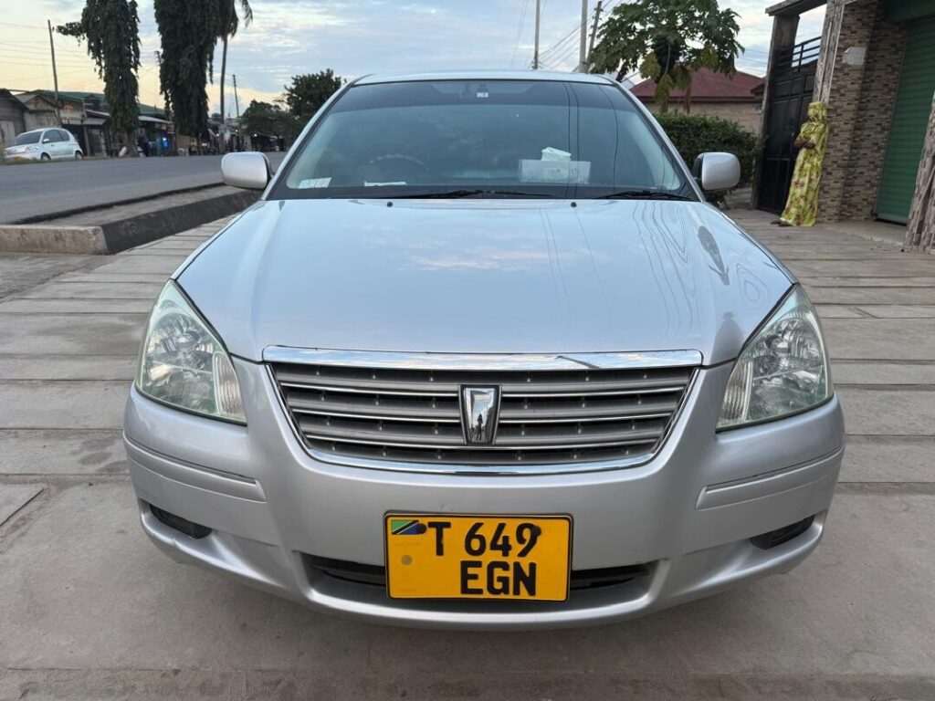 Toyota Premio bei poa sokoni Dar es Salaam Tanzania