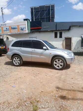 Bei Ya Toyota Rav4 2003 Sokoni Mwanza Tanzania