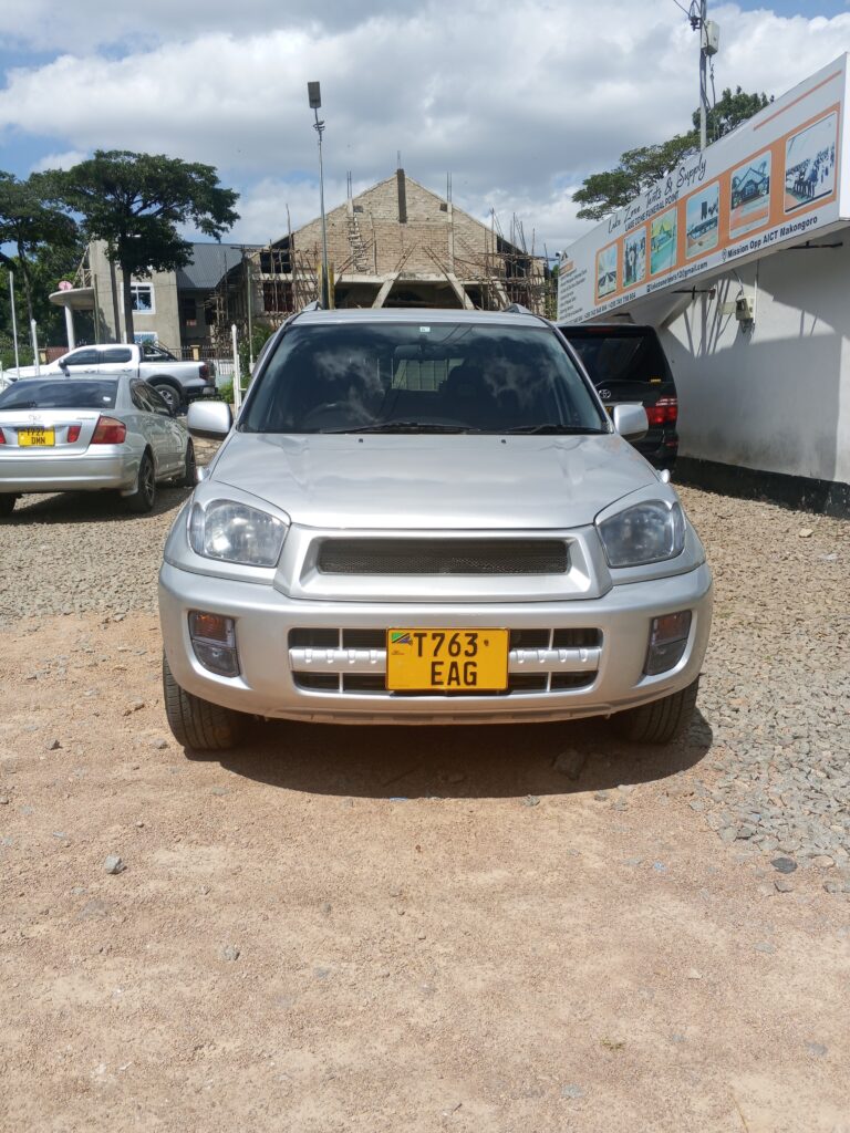 Toyota Rav4 bei poa sokoni Mwanza Tanzania