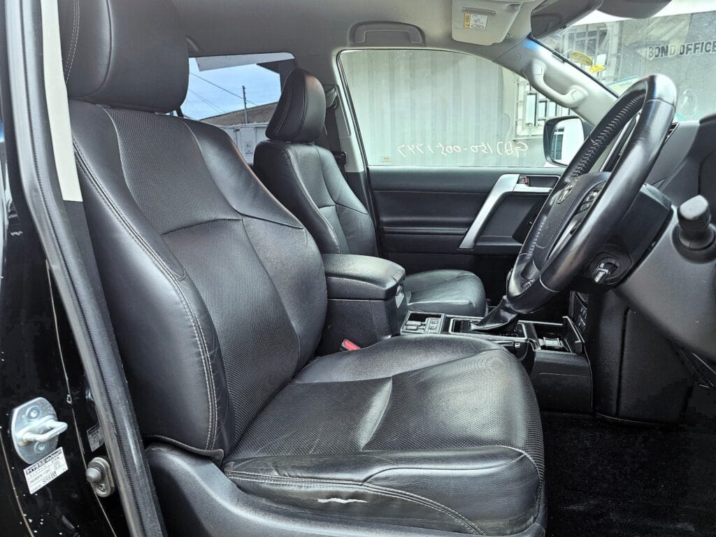 Toyota Land Cruiser Prado 2020 Inauzwa Dar es salaam Tanzania