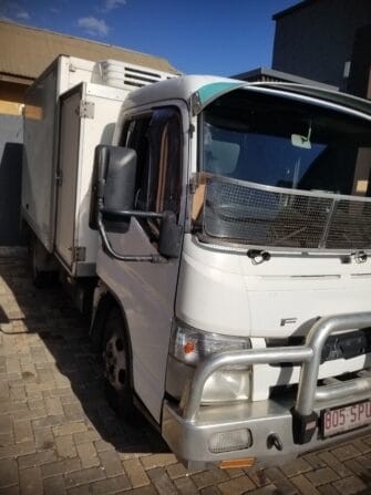 Bei Ya Mitsubishi Canter 1998 Sokoni Dar es Salaam Tanzania