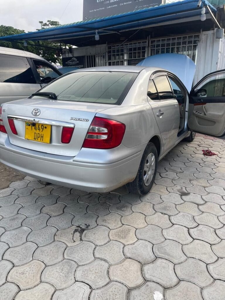 Magari Sokoni Toyota Premio ya Bei Poa 2004