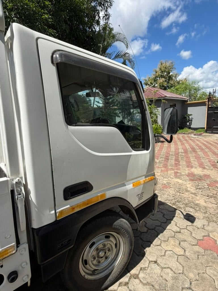 Mazda Titan 2003 for Sale in Dar es salaam