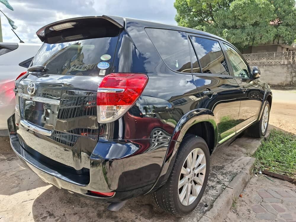 Price Of Toyota Vanguard 2011 for Sale in Tanzania