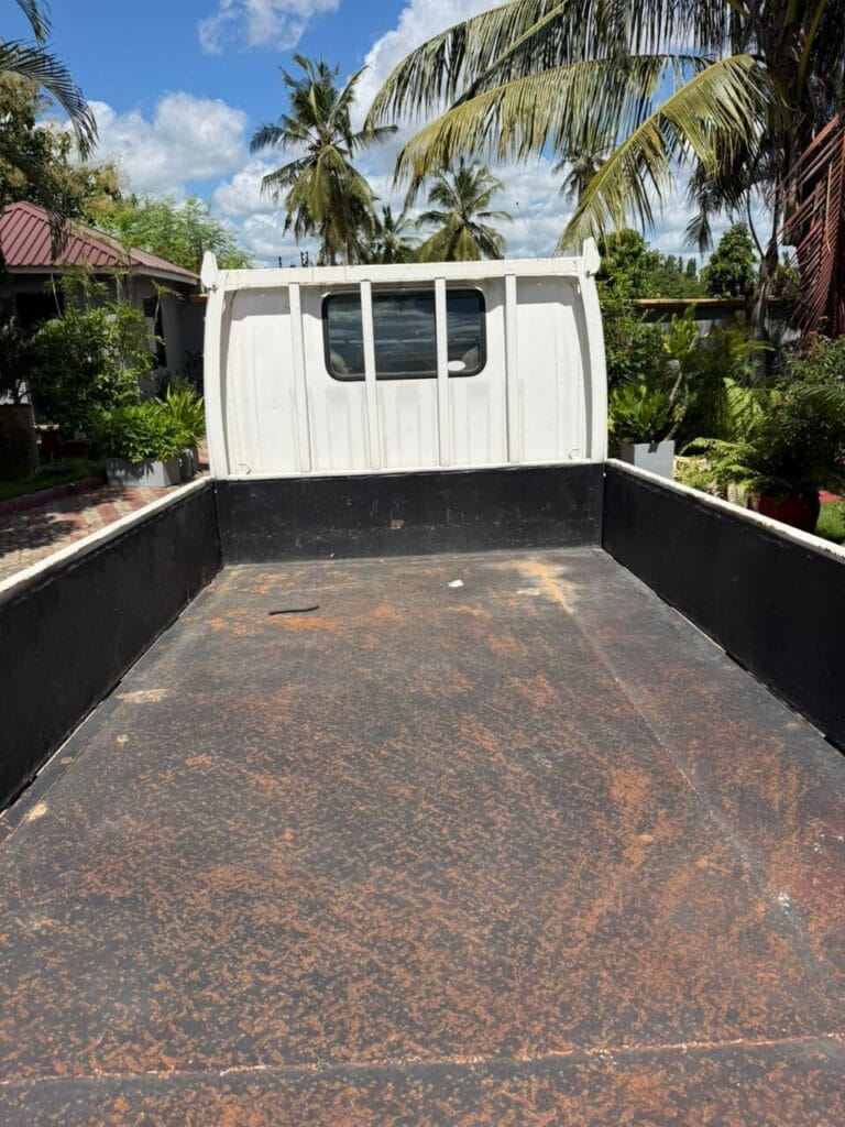 Price Mazda Titan 2003 for Sale in Dar es salaam
