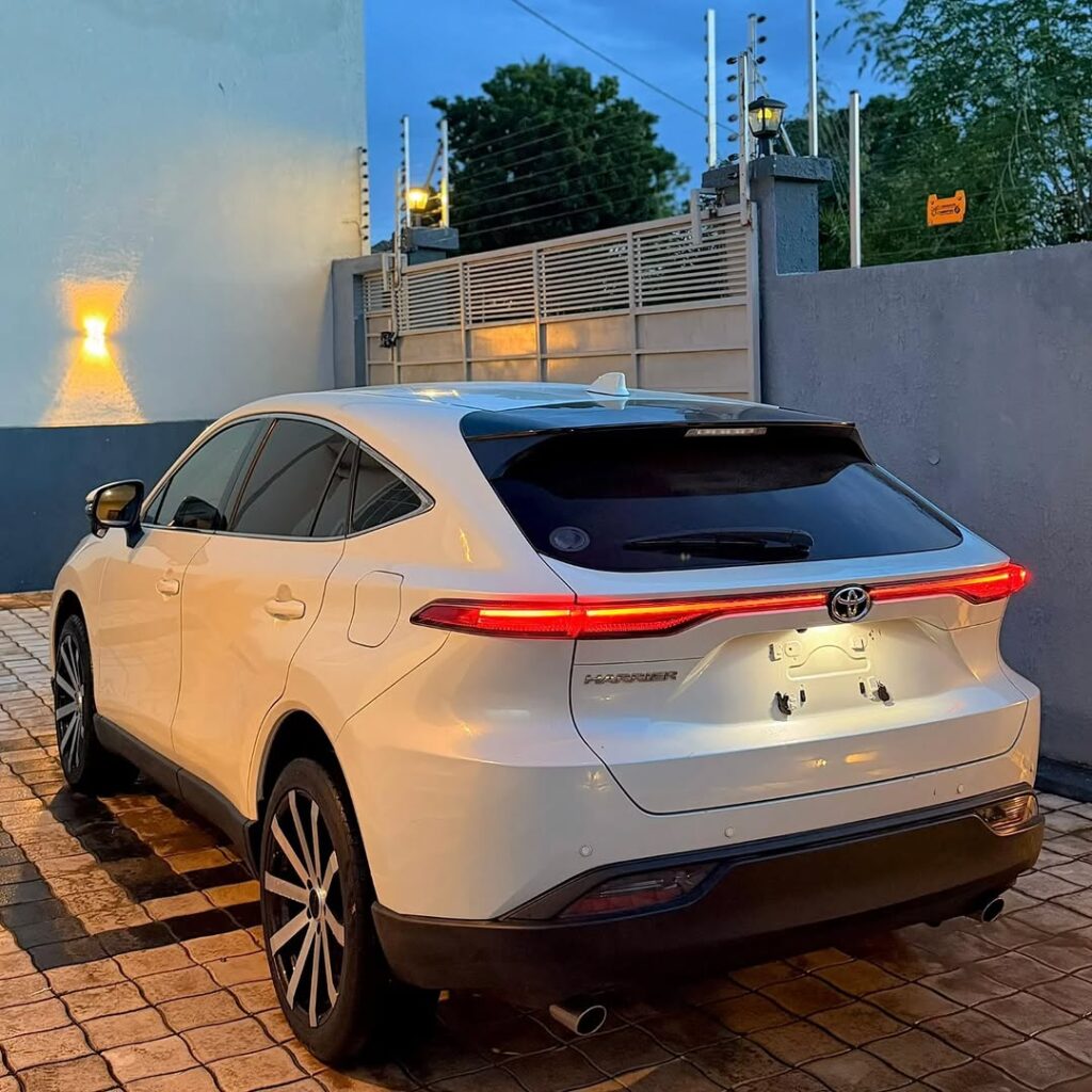 Magari Harrier 2022 lipo Dar es Salaam