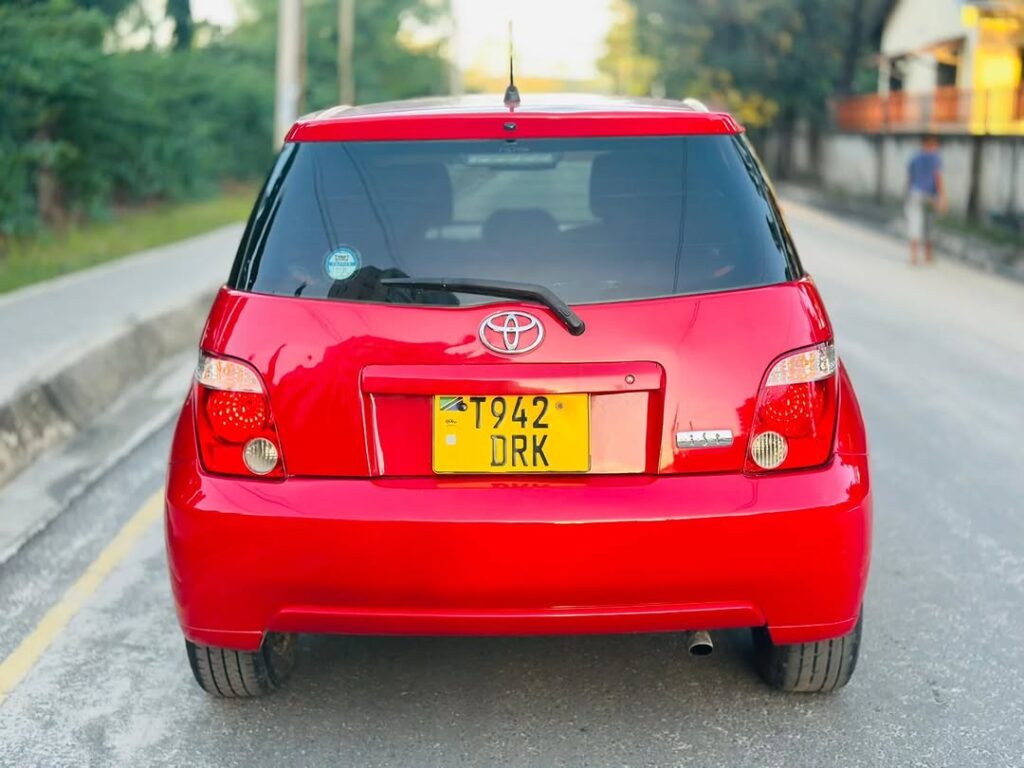 Magari Used Toyota IST 2006 Dar es Salaam Tanzania