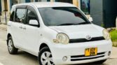 Used Toyota Sienta 2010 for Sale in Dar es Salaam
