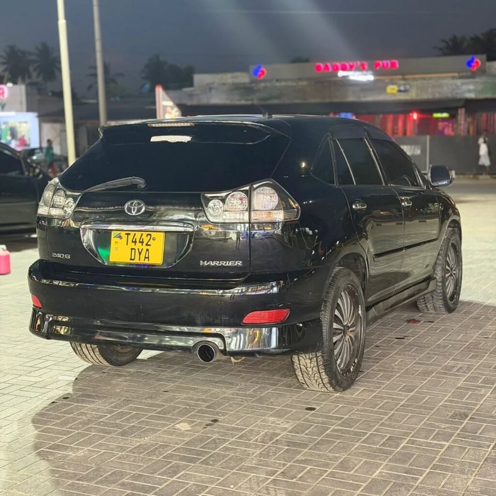 Buy Toyota Harrier 2005 for Sale in Dar es Salaam