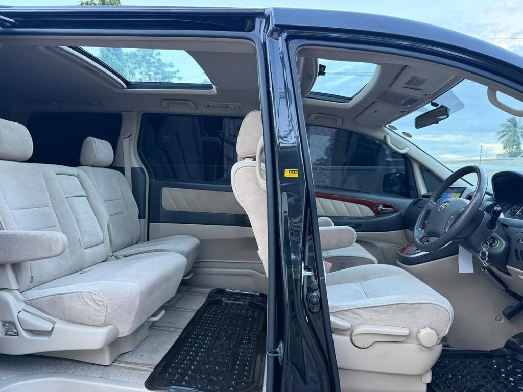 Magari Alphard 2004 lipo Dar es Salaam