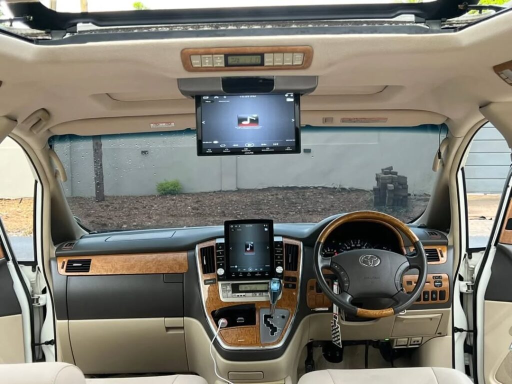 Magari Alphard 2007 lipo Dar es Salaam