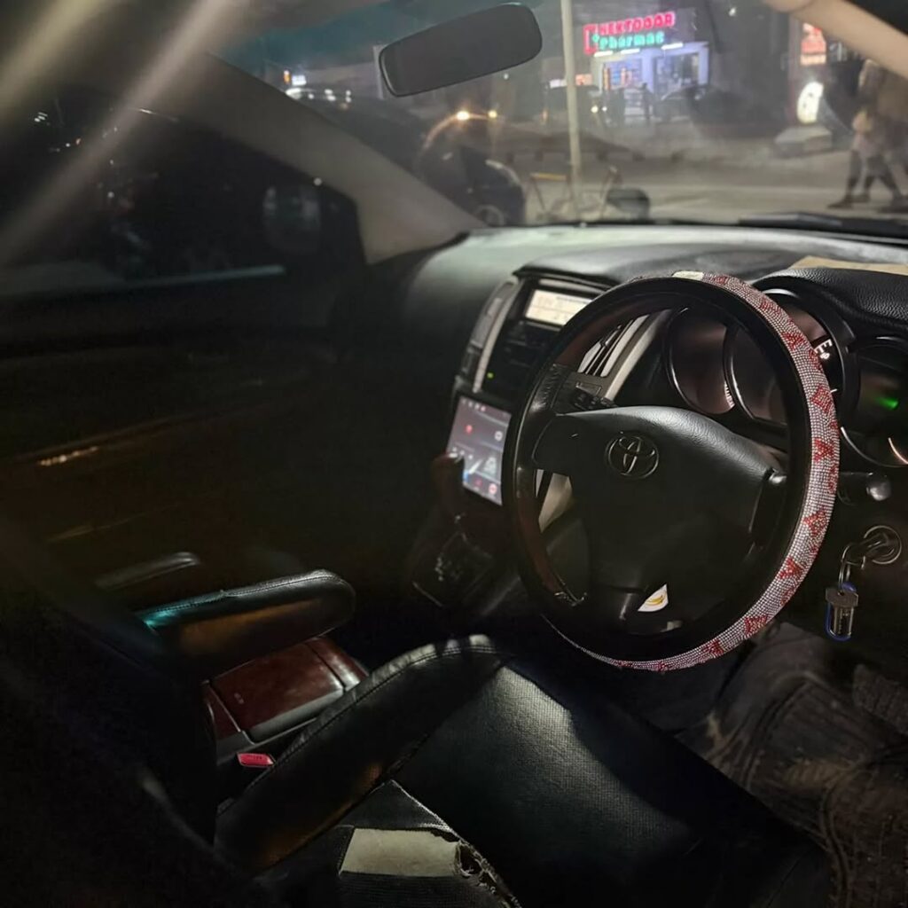 Price Of Toyota Harrier 2005 for Sale in Tanzania