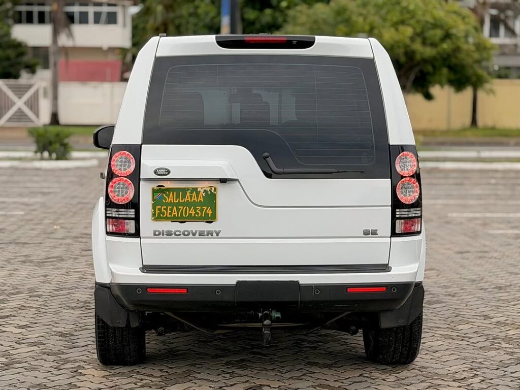 Magari Used Land Rover Discovery 4 2014 Dar es Salaam Tanzania