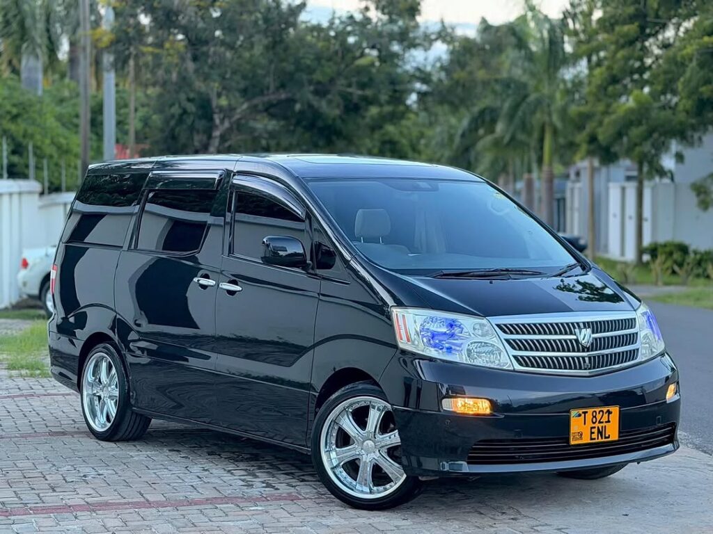 Magari Sokoni Toyota Alphard ya Bei Poa 2004