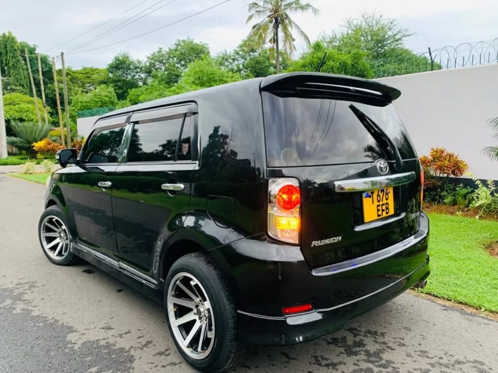 Toyota Rumion 2013 for Sale in Lindi
