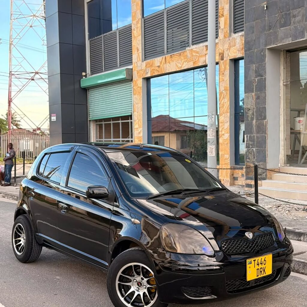 Toyota Vitz 2002 for Sale in Dar es Salaam
