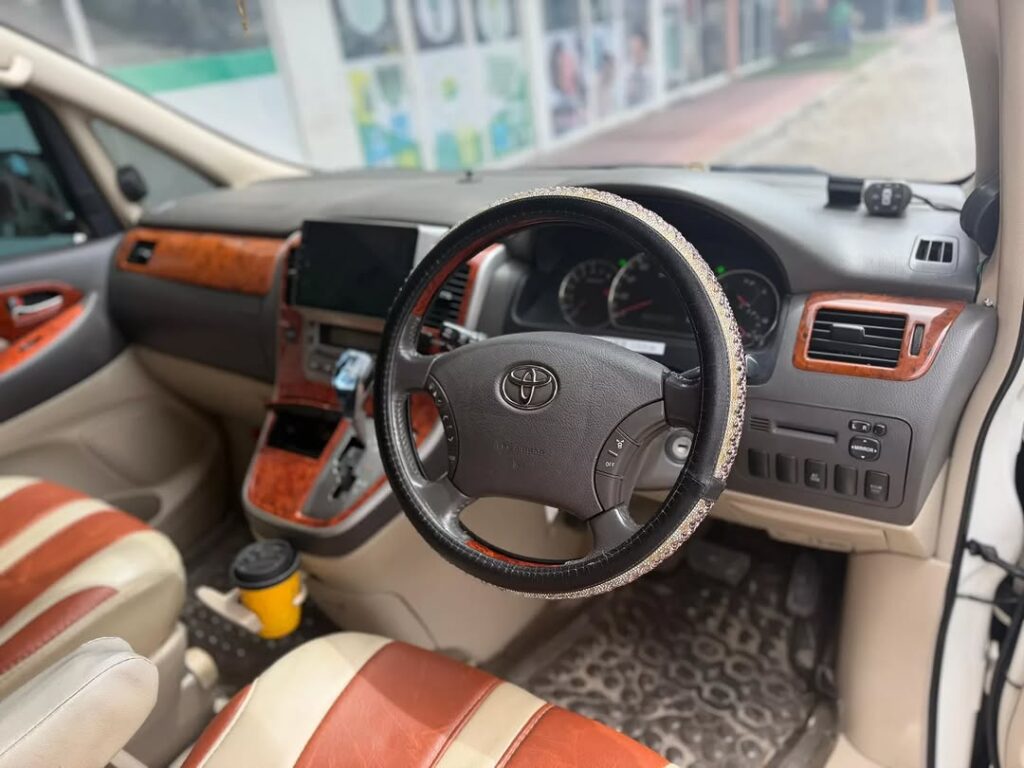 Price Of Toyota Alphard 2006 for Sale in Tanzania