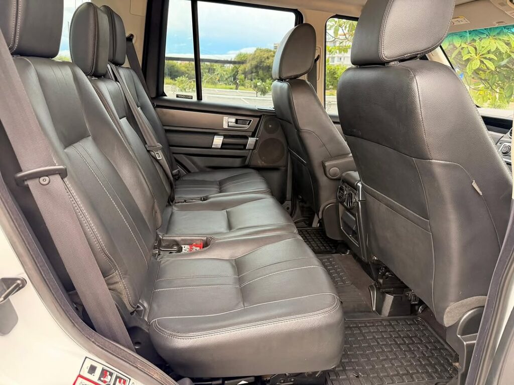 Land Rover Discovery 4 2014 Inauzwa Dar es Salaam Tanzania
