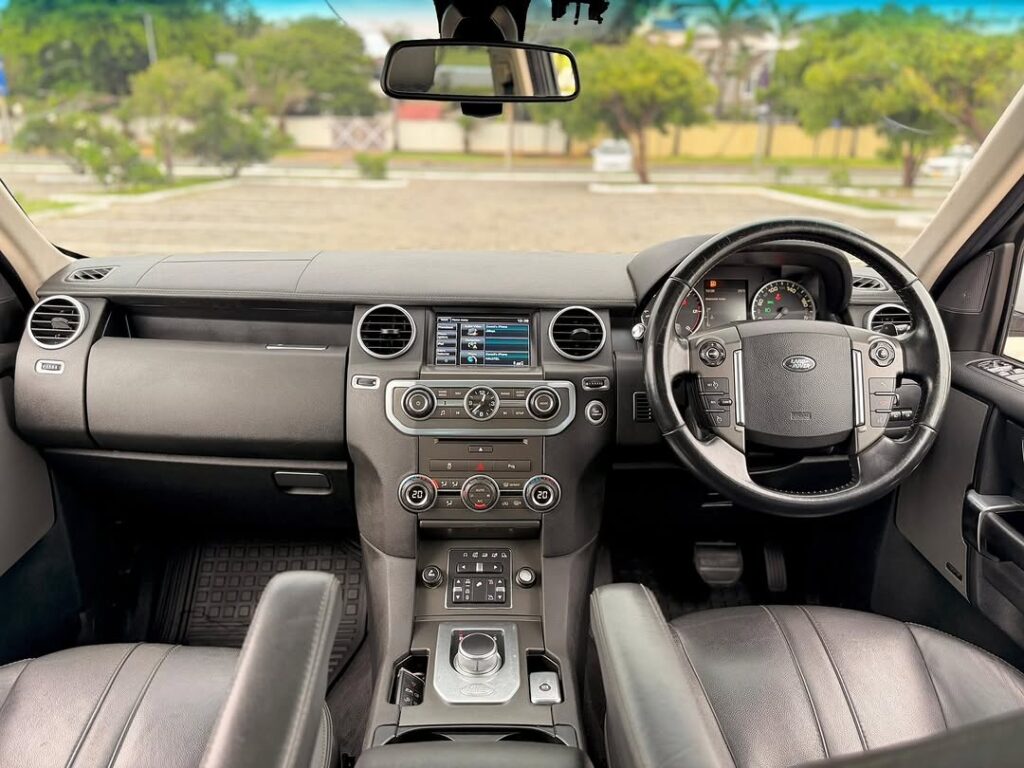 Bei ya Land Rover Discovery 4 2014 Sokoni Dar es Salaam Tanzania