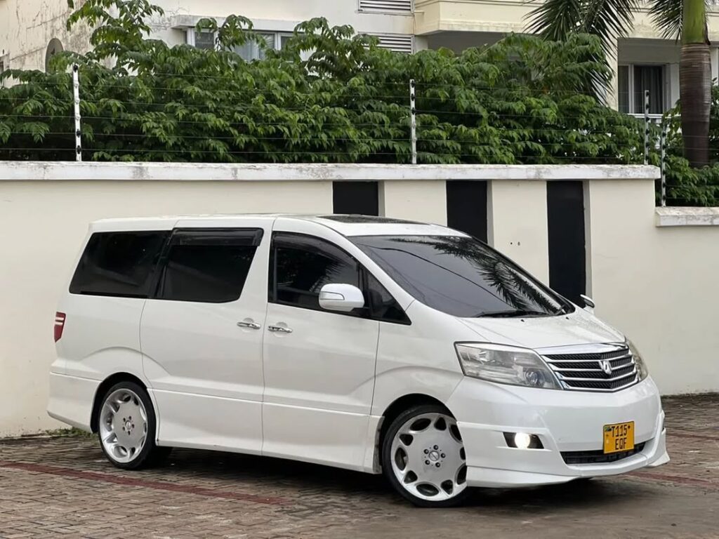 Toyota Alphard 2007 Inauzwa Dar es Salaam Tanzania